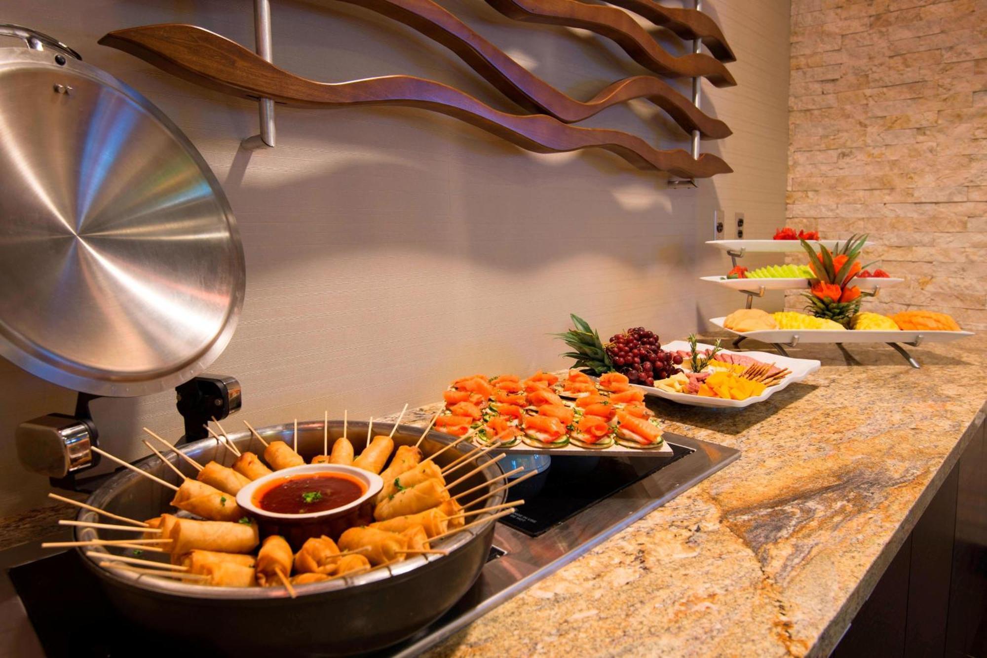 Готель Wichita Marriott Екстер'єр фото