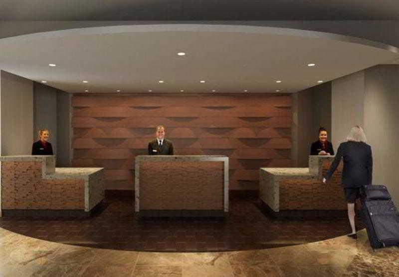 Готель Wichita Marriott Екстер'єр фото