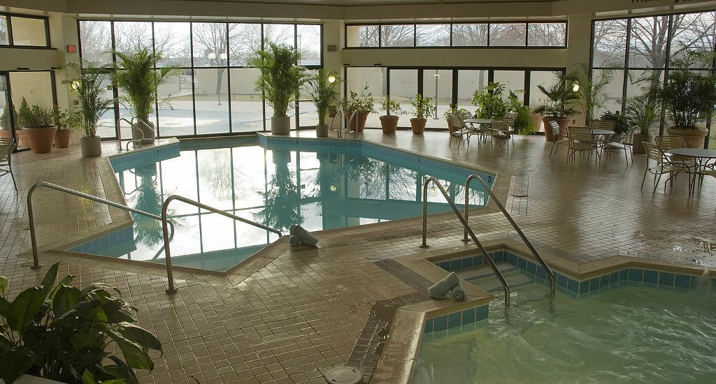 Готель Wichita Marriott Екстер'єр фото
